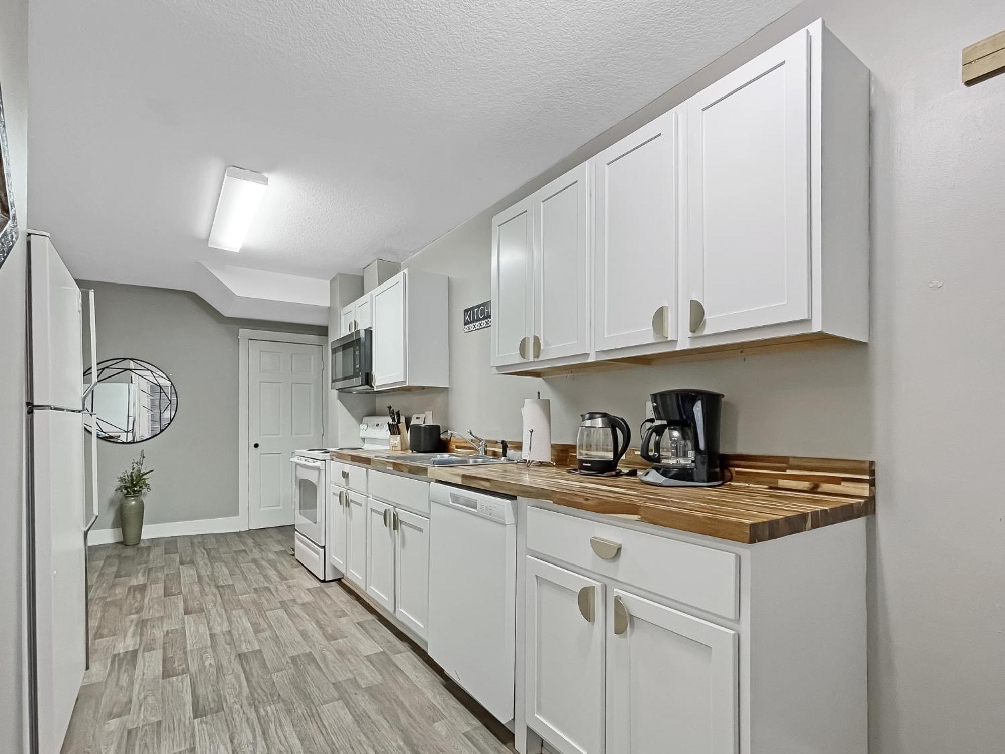 Вилла Chic 2Br Duplex Free Parking Near Hospitals Де-Мойн Экстерьер фото